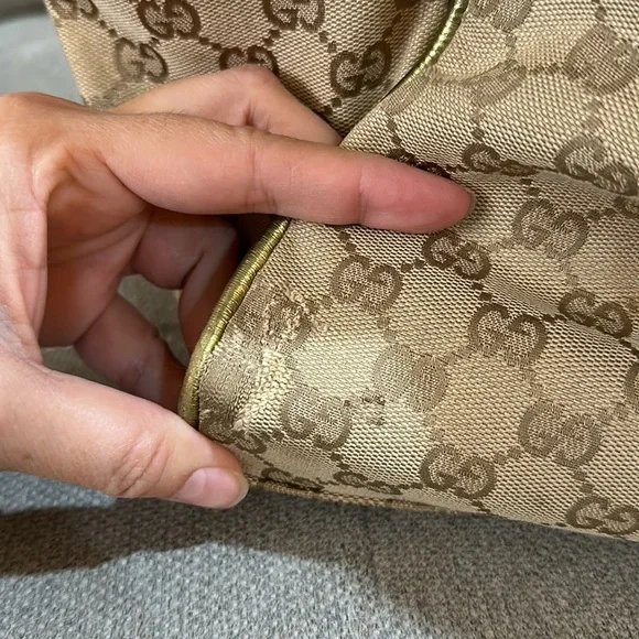 GUCCI BAG - Picture 14 of 16